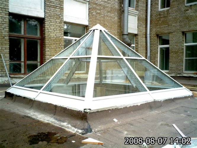 Зенитный фонарь - пирамида - Светопрозрачные конструкции ...